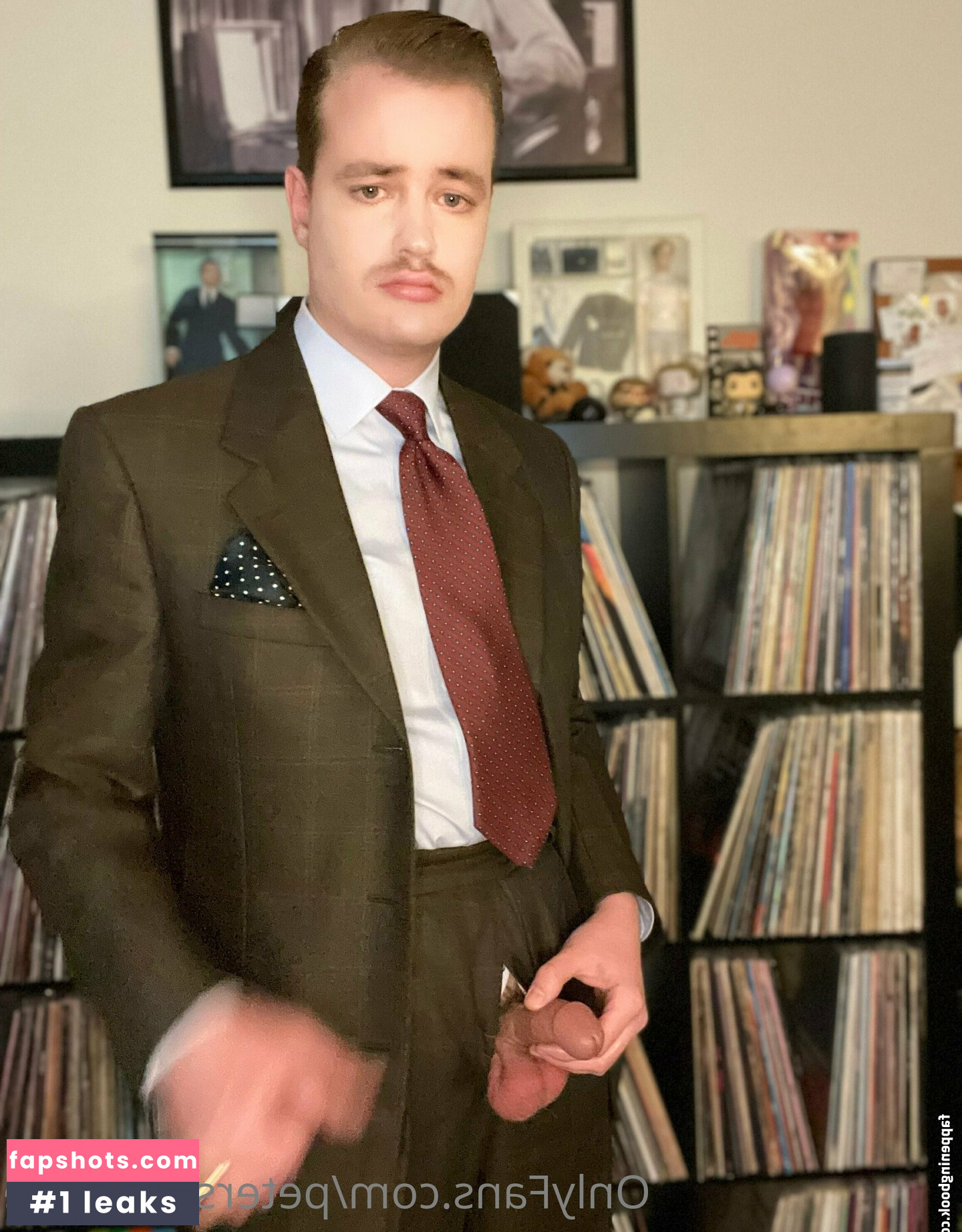 petersuitandtie Nude Leaks OnlyFans Photos #4 - LeakJerk