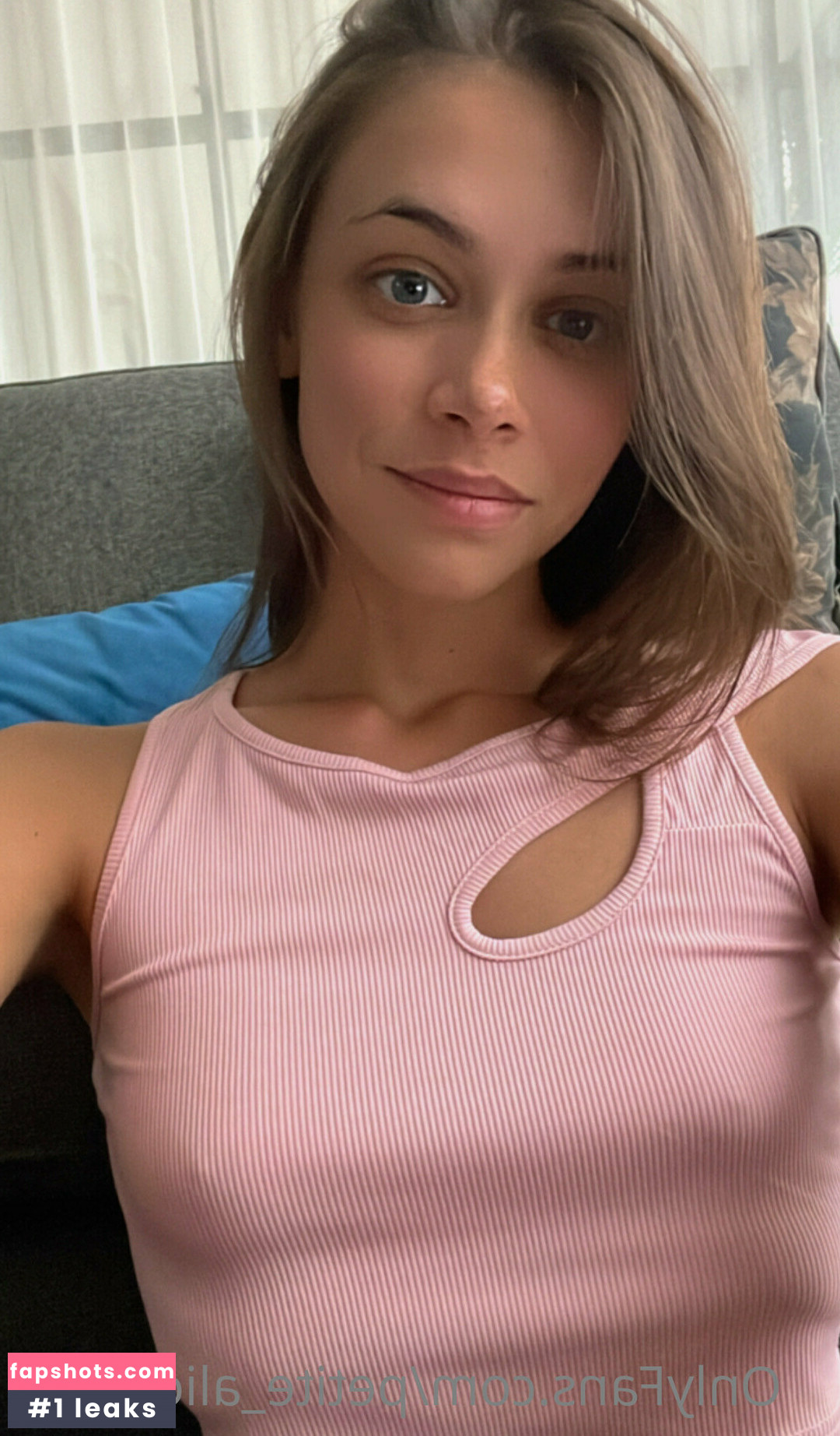 petite_alice gallery photo #3