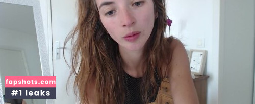 petite_caline Nude Leaks OnlyFans - Fapshots