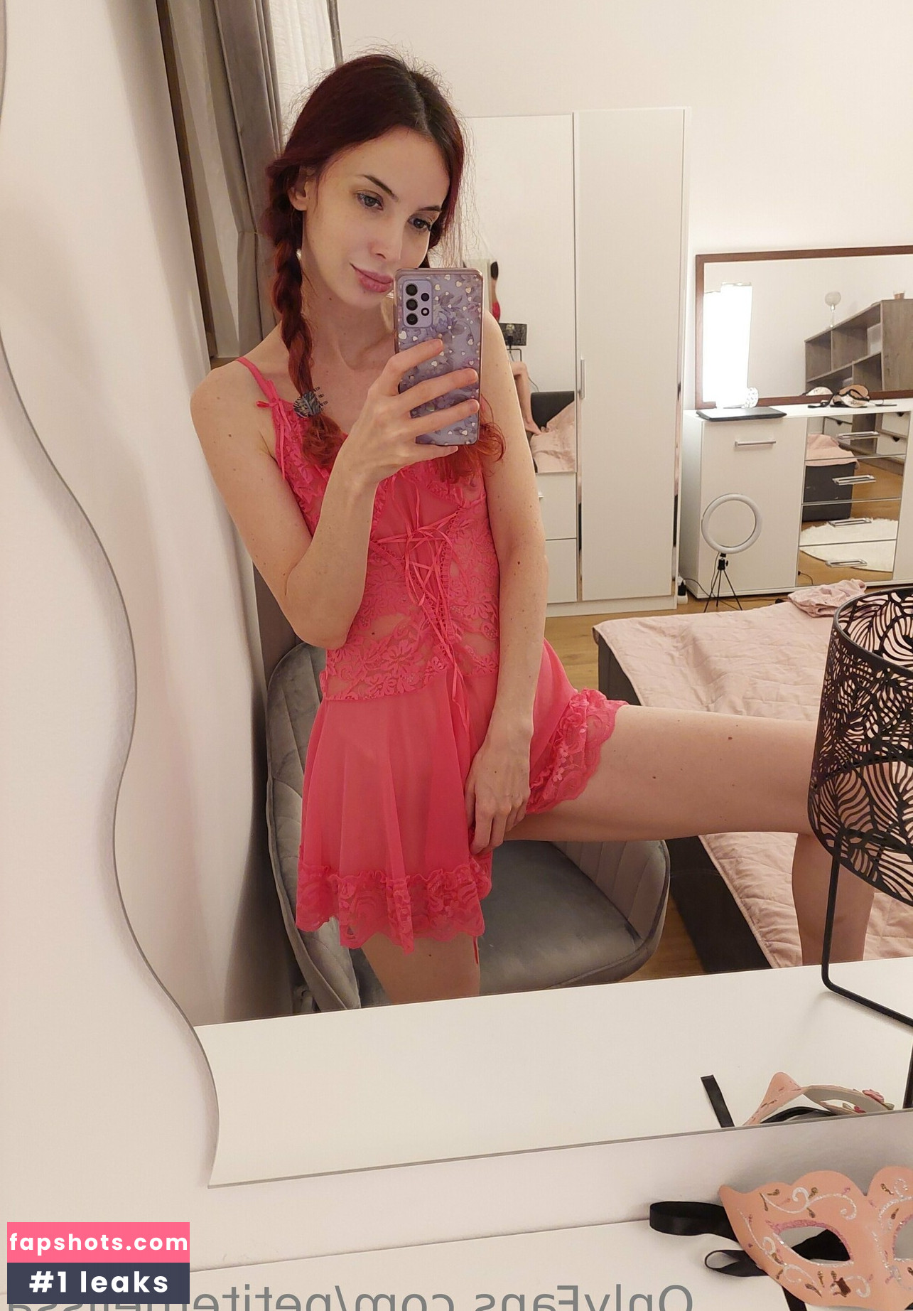 petitemelissa Filtración Desnuda OnlyFans Foto #4 - Fapshots