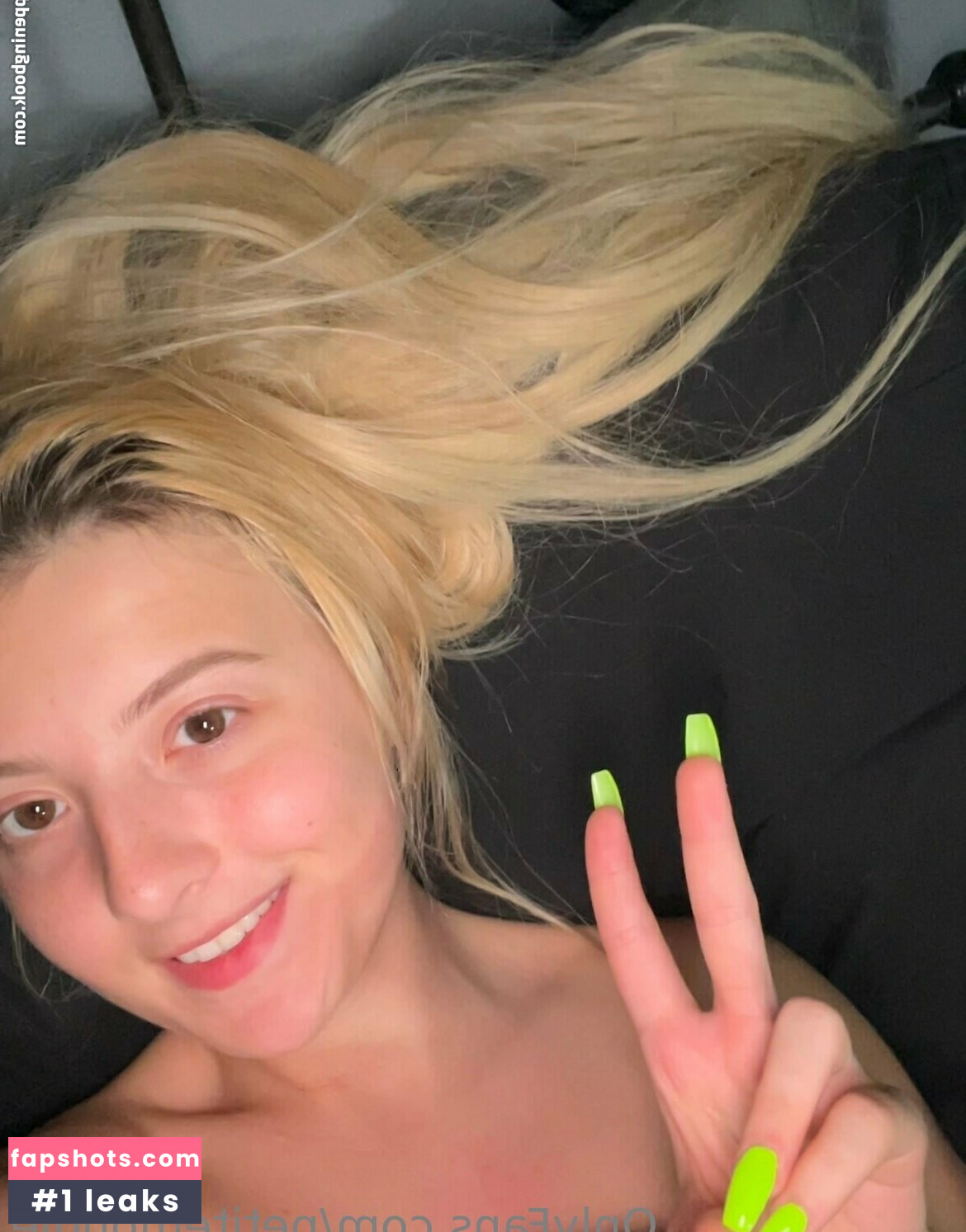 petitemongle gallery photo #27