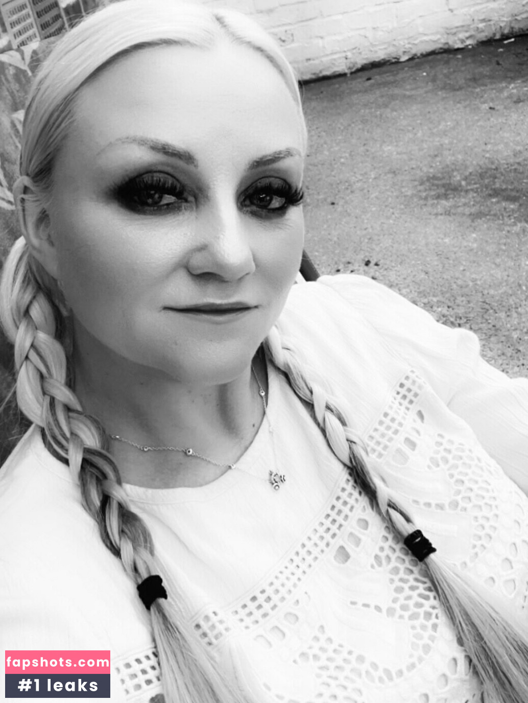 petitiepolly Nude Leaks OnlyFans Photos #4 - LeakJerk