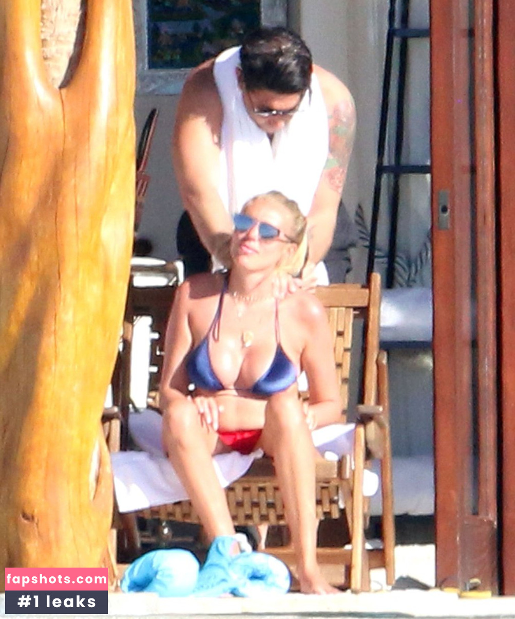 Petra Ecclestone gallery photo #5