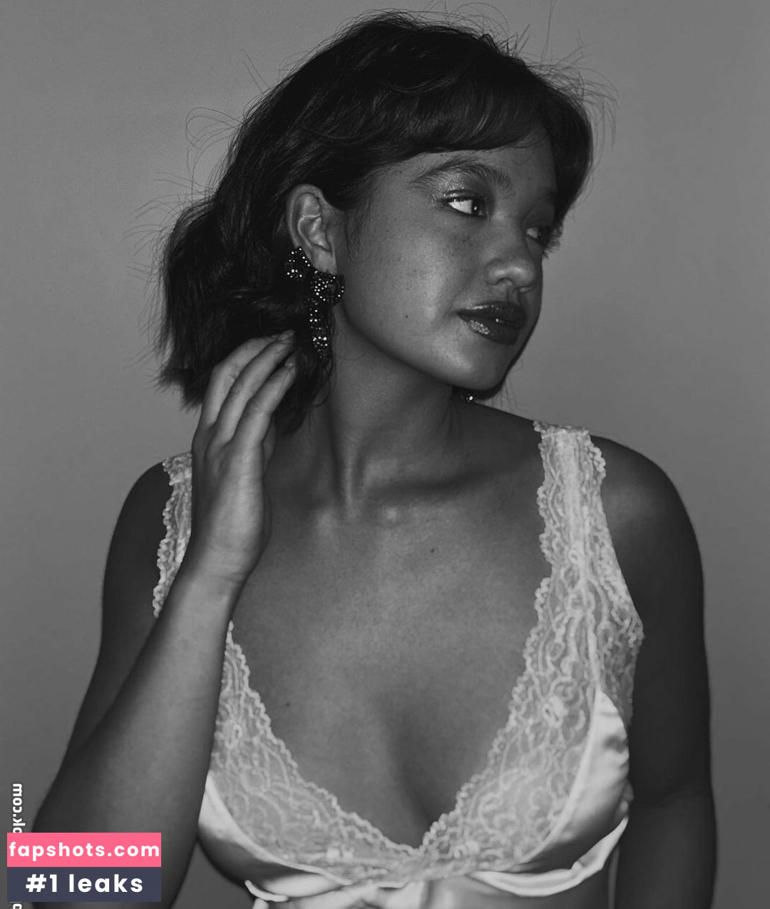 Peyton Elizabeth Lee gallery photo #29