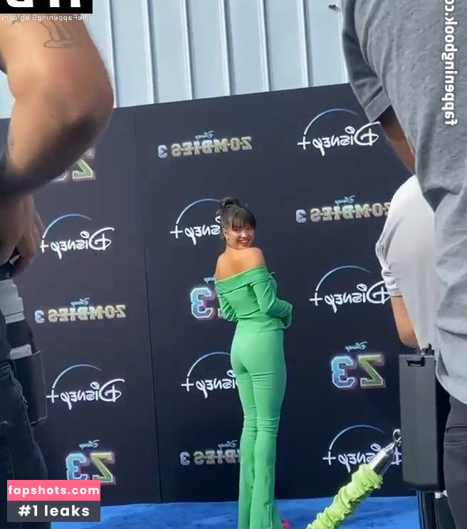 Peyton Elizabeth Lee gallery photo #38