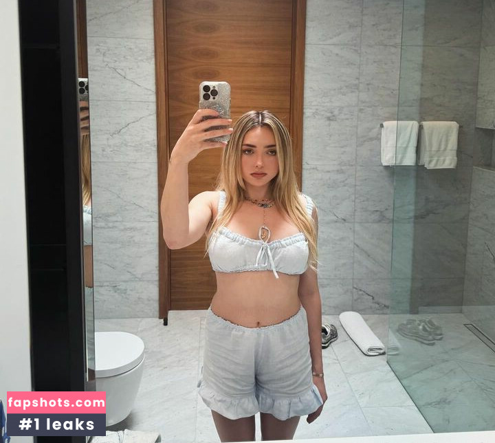 Peyton List gallery photo #107