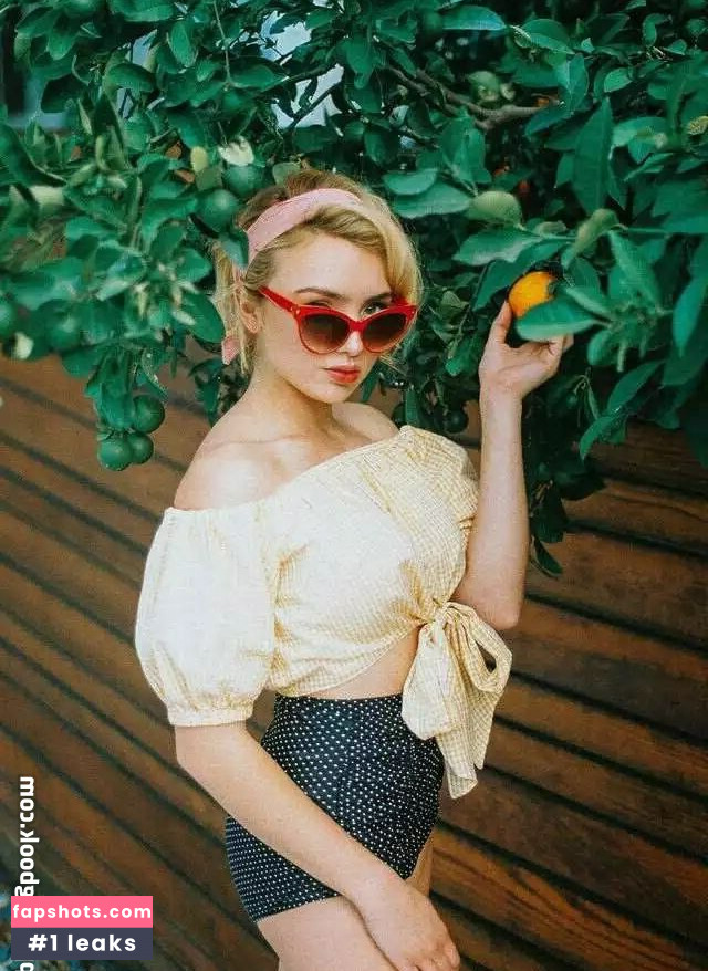 Peyton List gallery photo #162