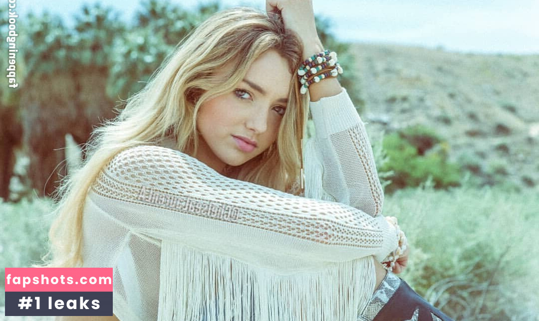 Peyton List gallery photo #280