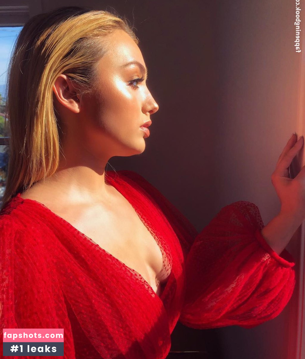 Peyton List gallery photo #567