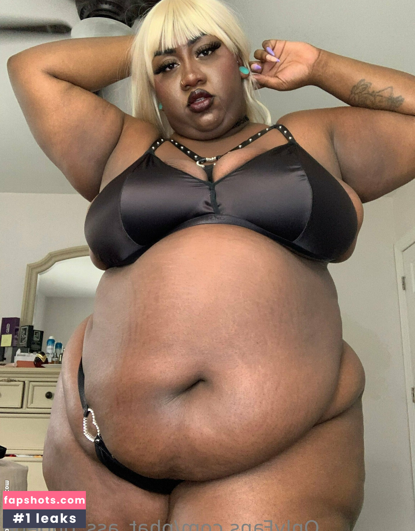 phat_ass_phoebe gallery photo #9