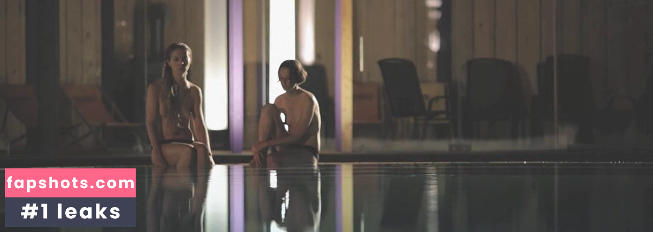 Pheline Roggan gallery photo #11