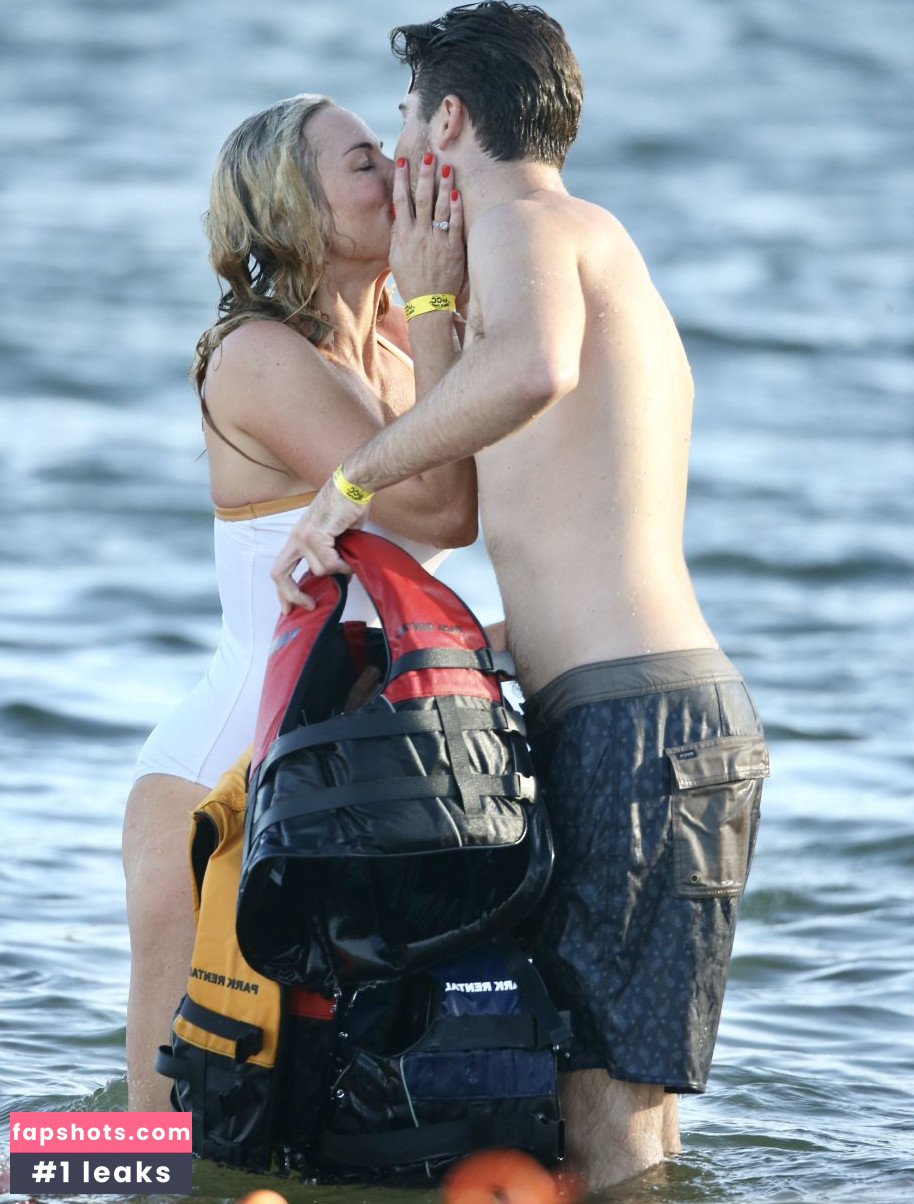 Philippa Bennett gallery photo #16