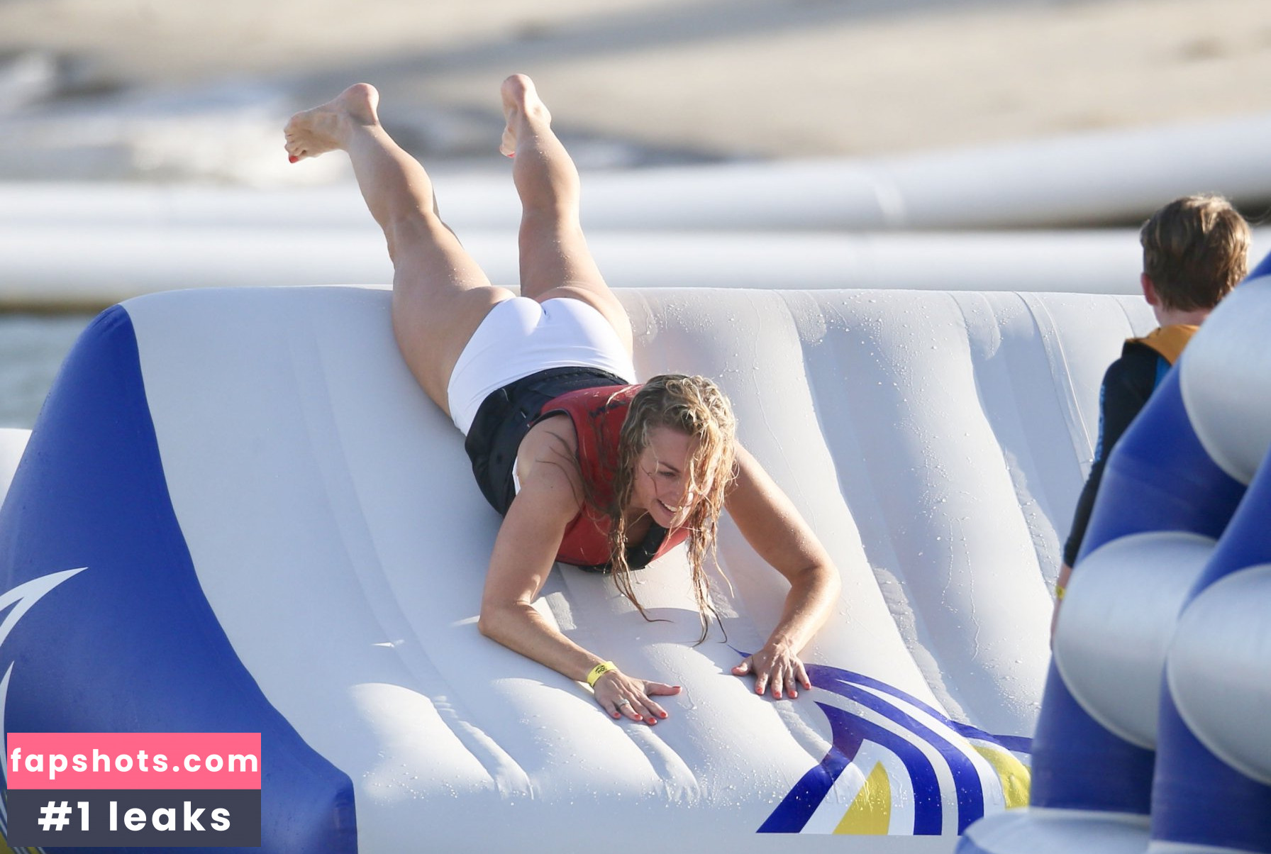 Philippa Bennett gallery photo #32