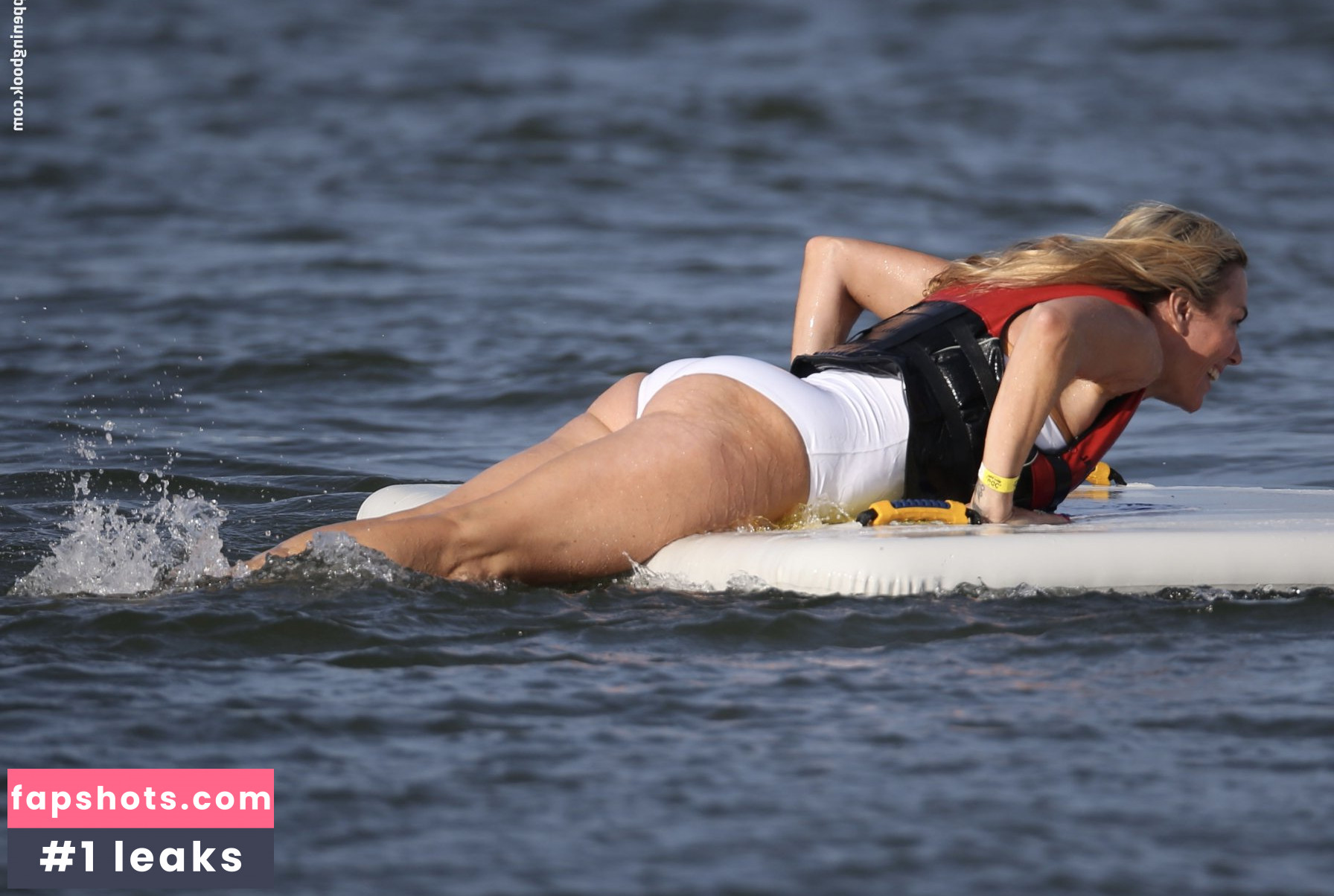 Philippa Bennett gallery photo #49