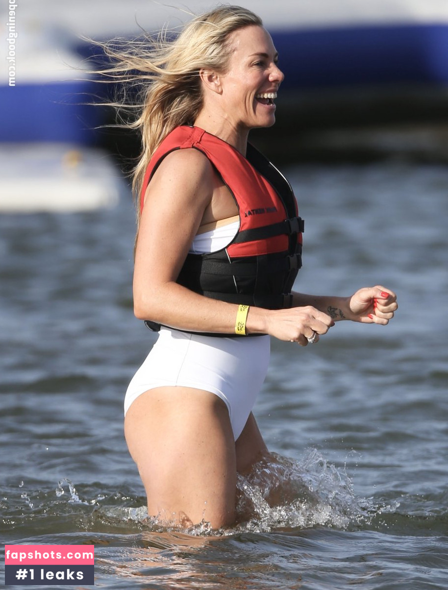 Philippa Bennett gallery photo #50