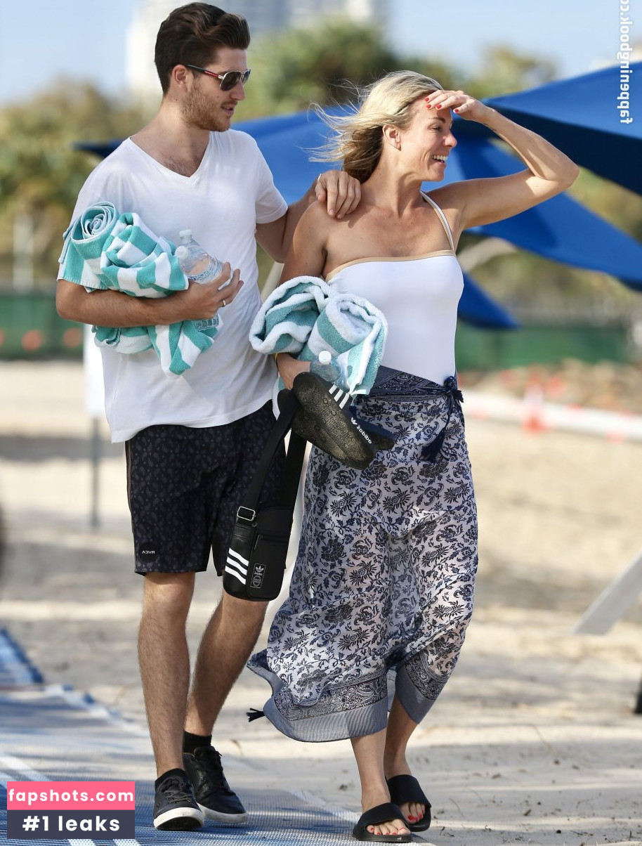 Philippa Bennett gallery photo #67