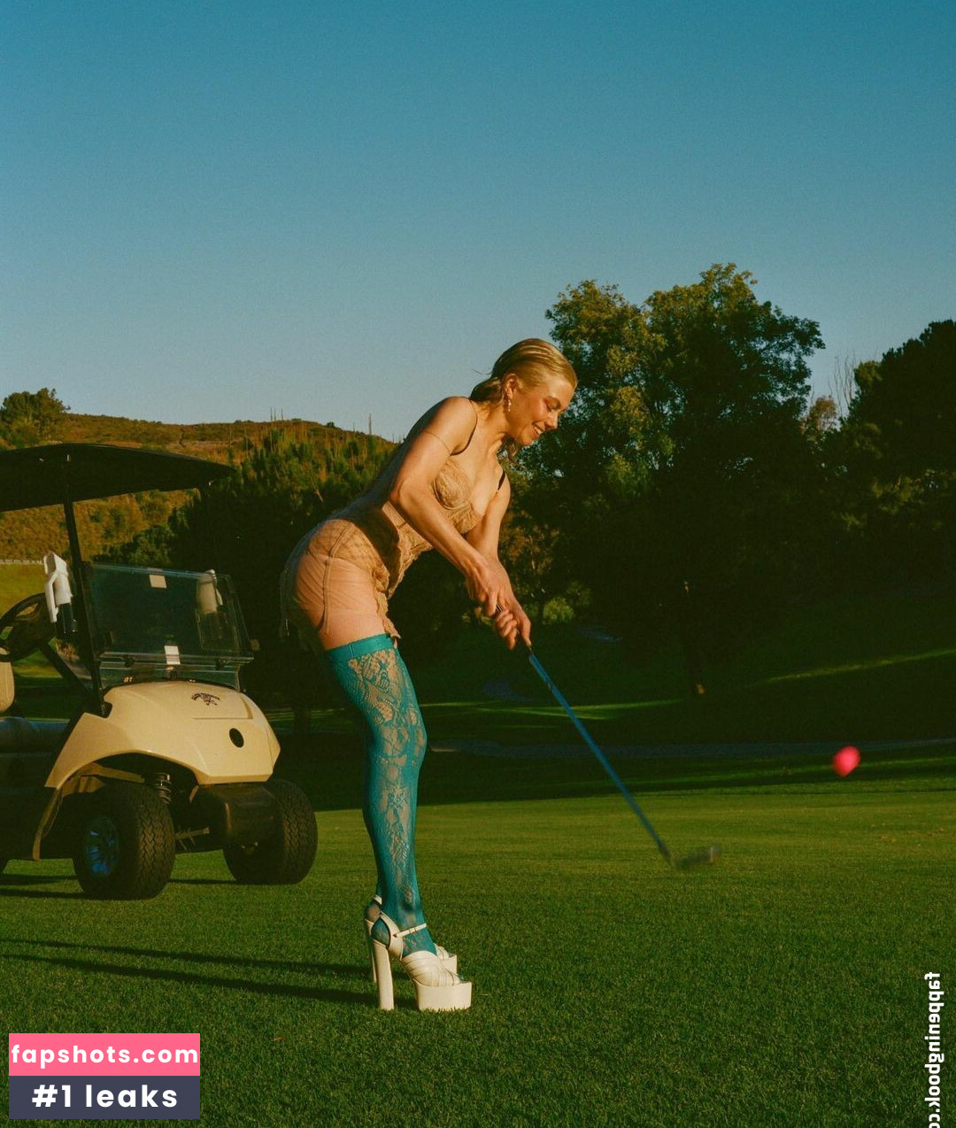 Phoebe Bridgers gallery photo #20