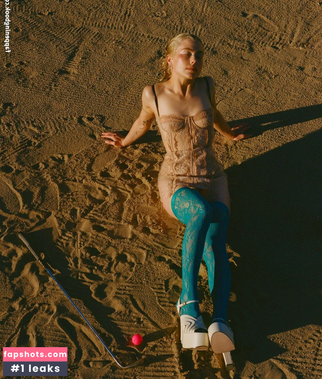 Phoebe Bridgers gallery photo #22