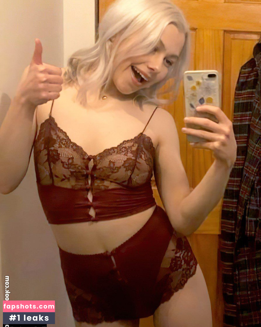 Phoebe Bridgers gallery photo #31