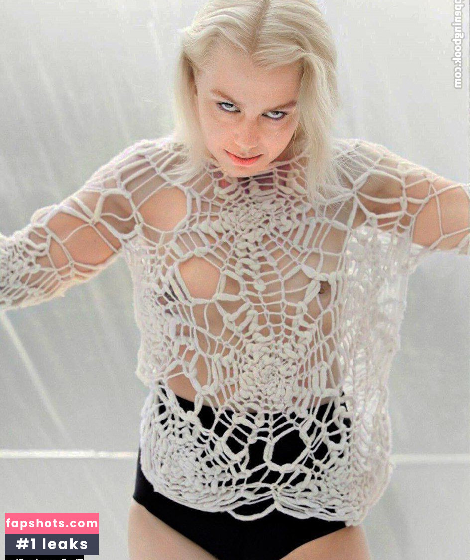 Phoebe Bridgers gallery photo #39