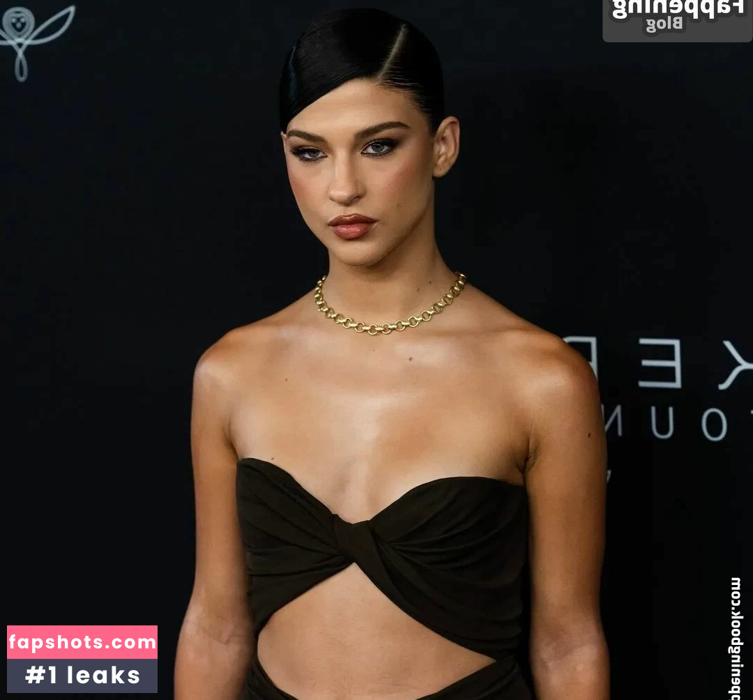 Phoebe Gates gallery photo #3