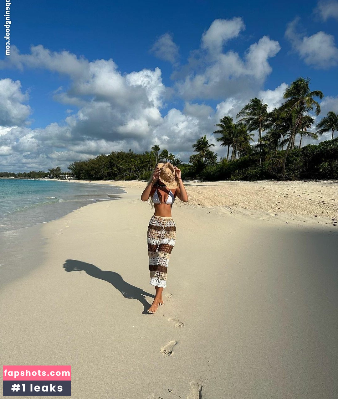 Phoebe Isobel gallery photo #14