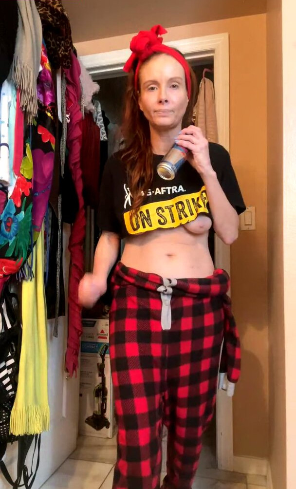 phoebe-price-1 gallery photo #1193