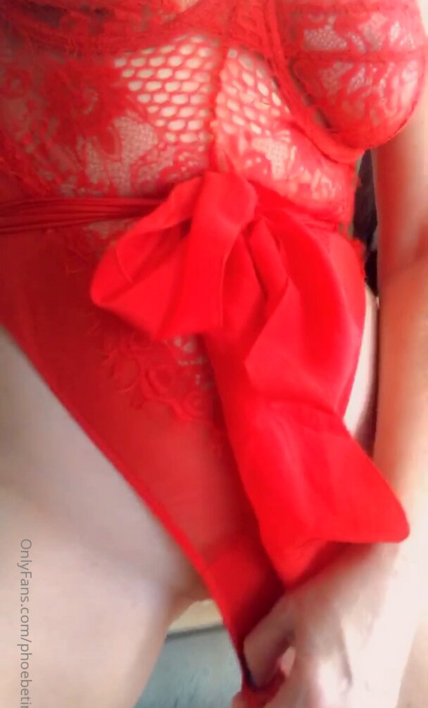 phoebe-price-1 gallery photo #1352