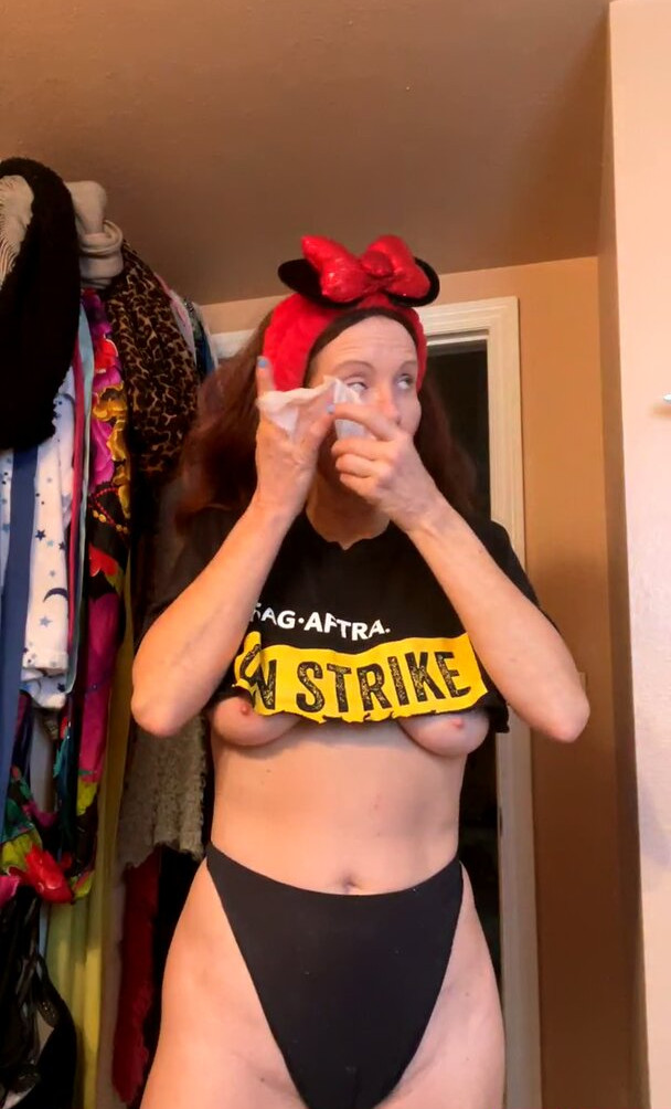 phoebe-price-1 gallery photo #940