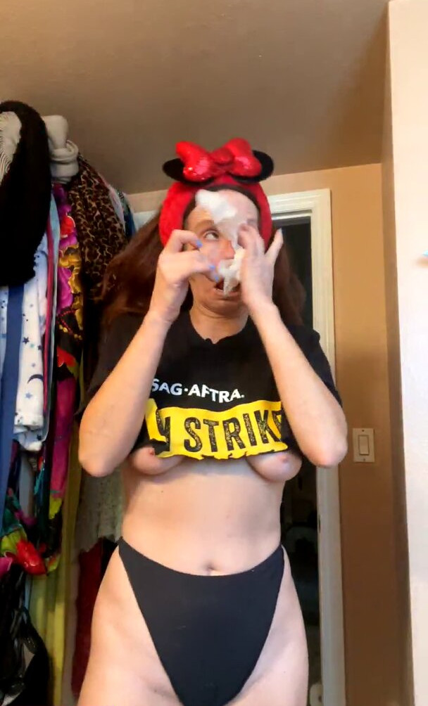 phoebe-price-1 gallery photo #941