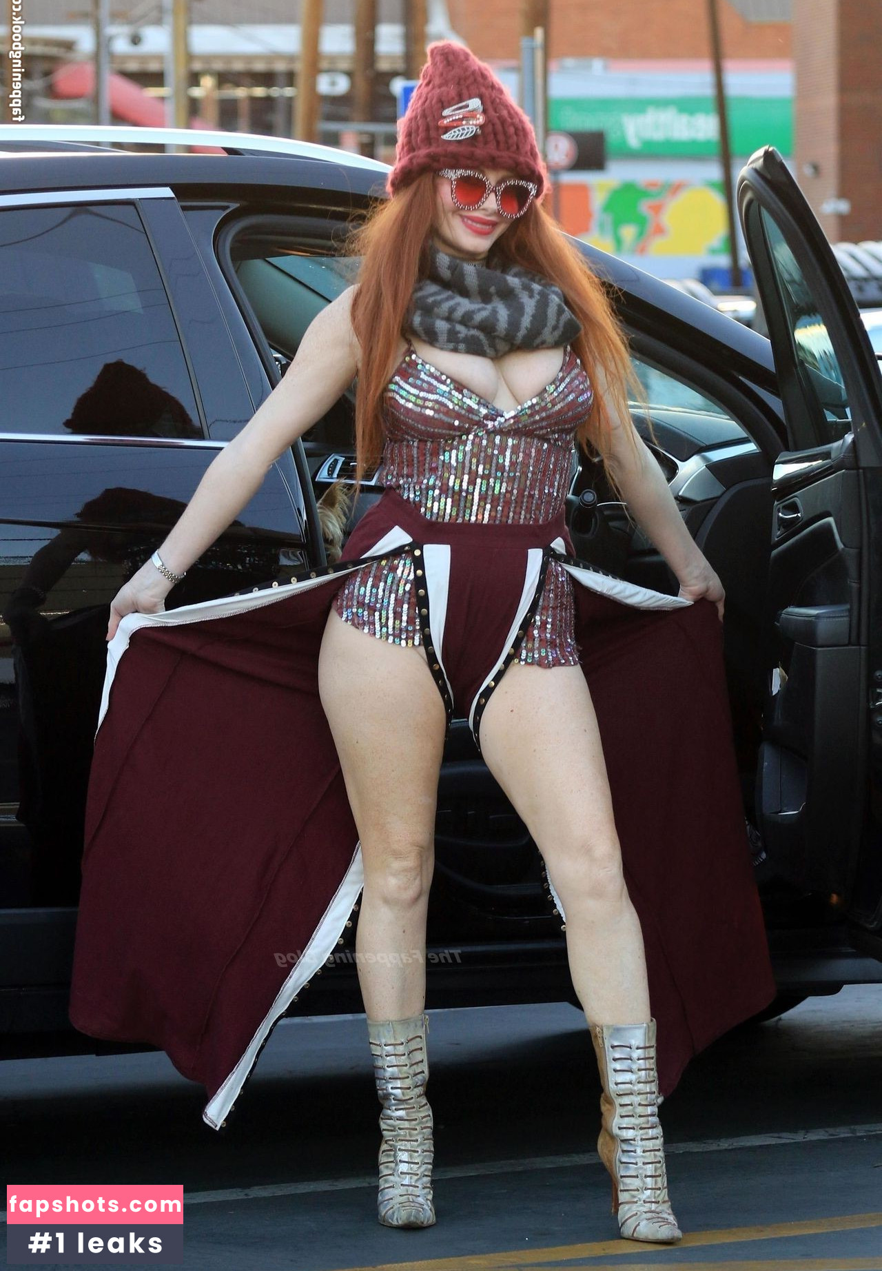 Phoebe Price gallery photo #1043