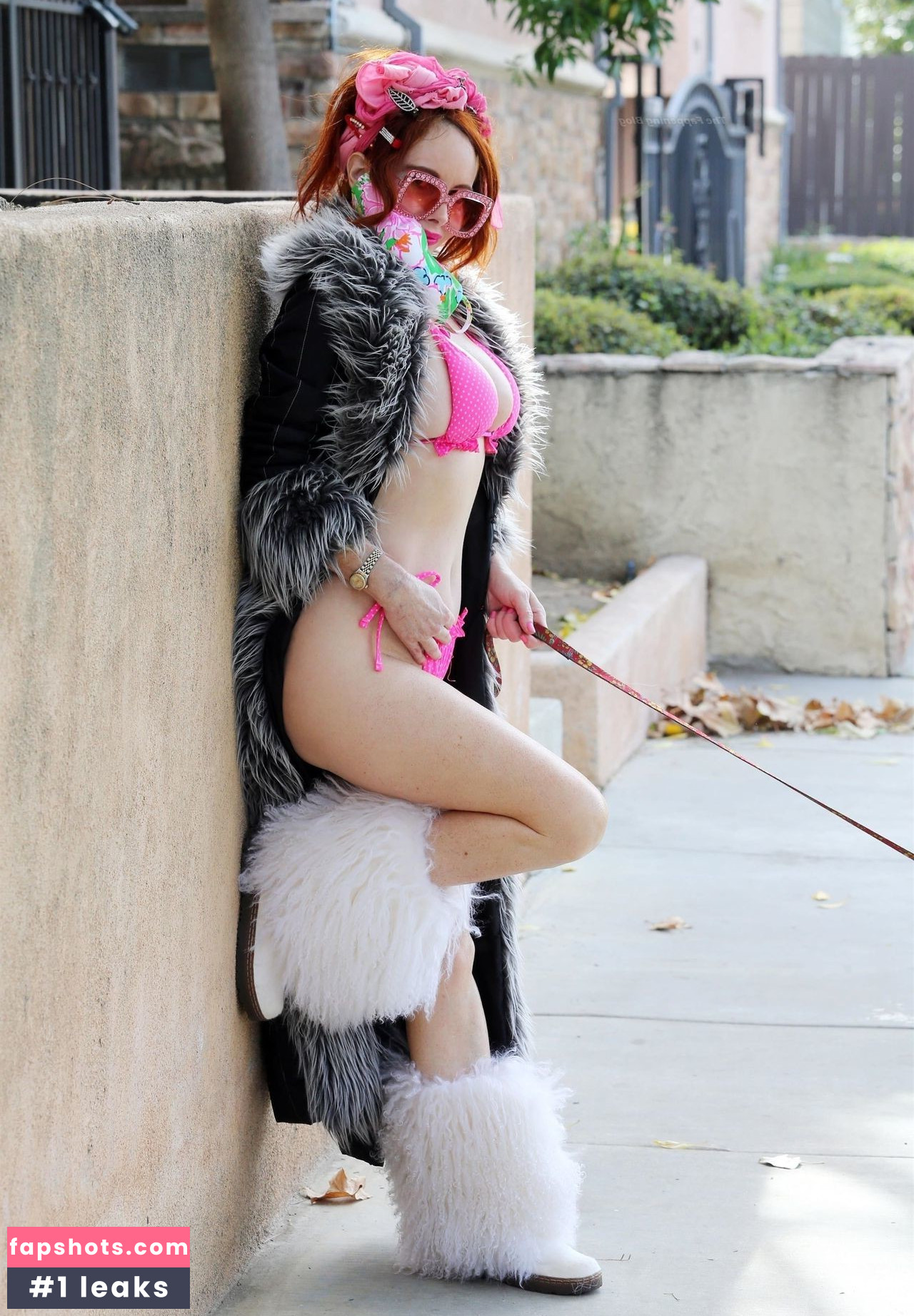 Phoebe Price gallery photo #1067