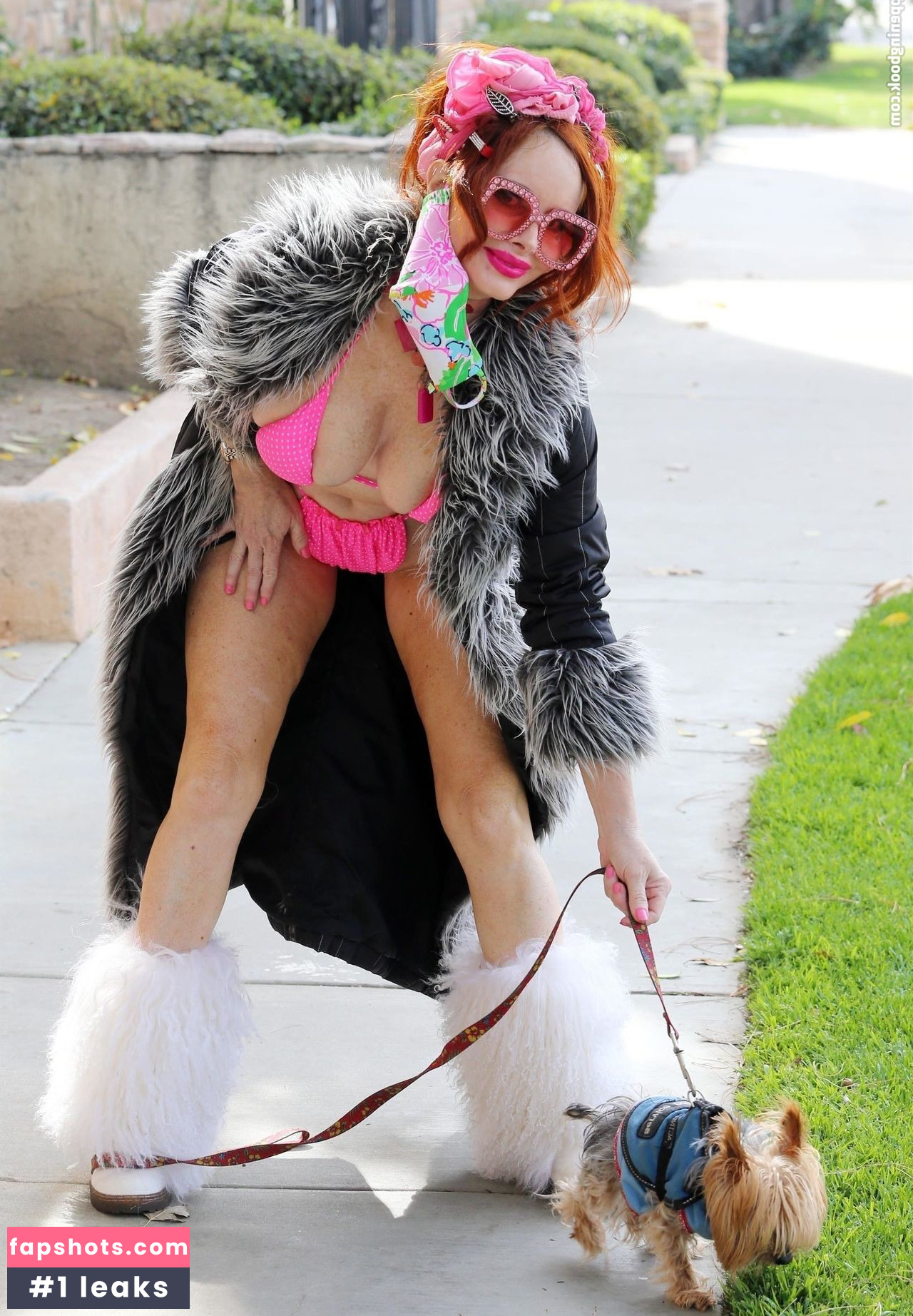 Phoebe Price gallery photo #1093