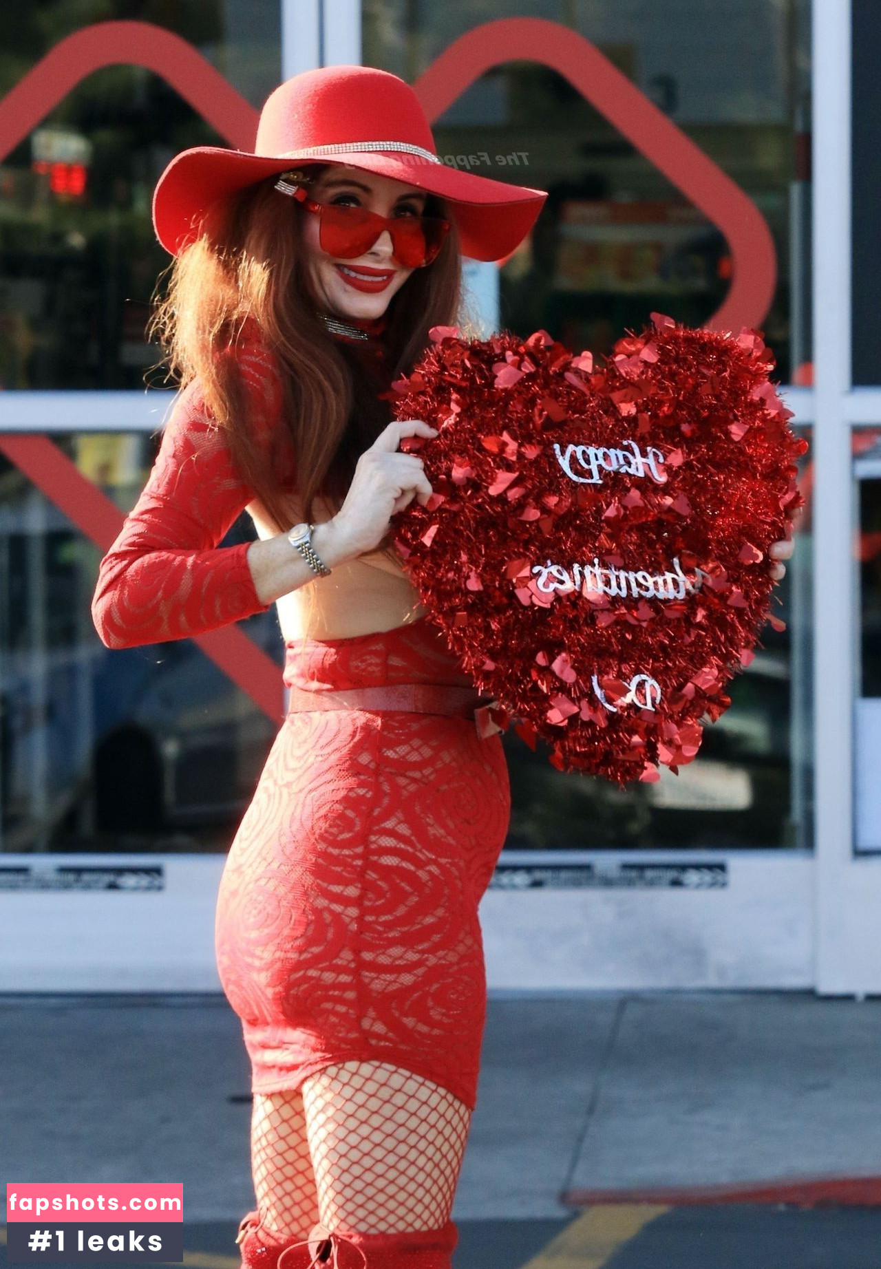 Phoebe Price gallery photo #1116