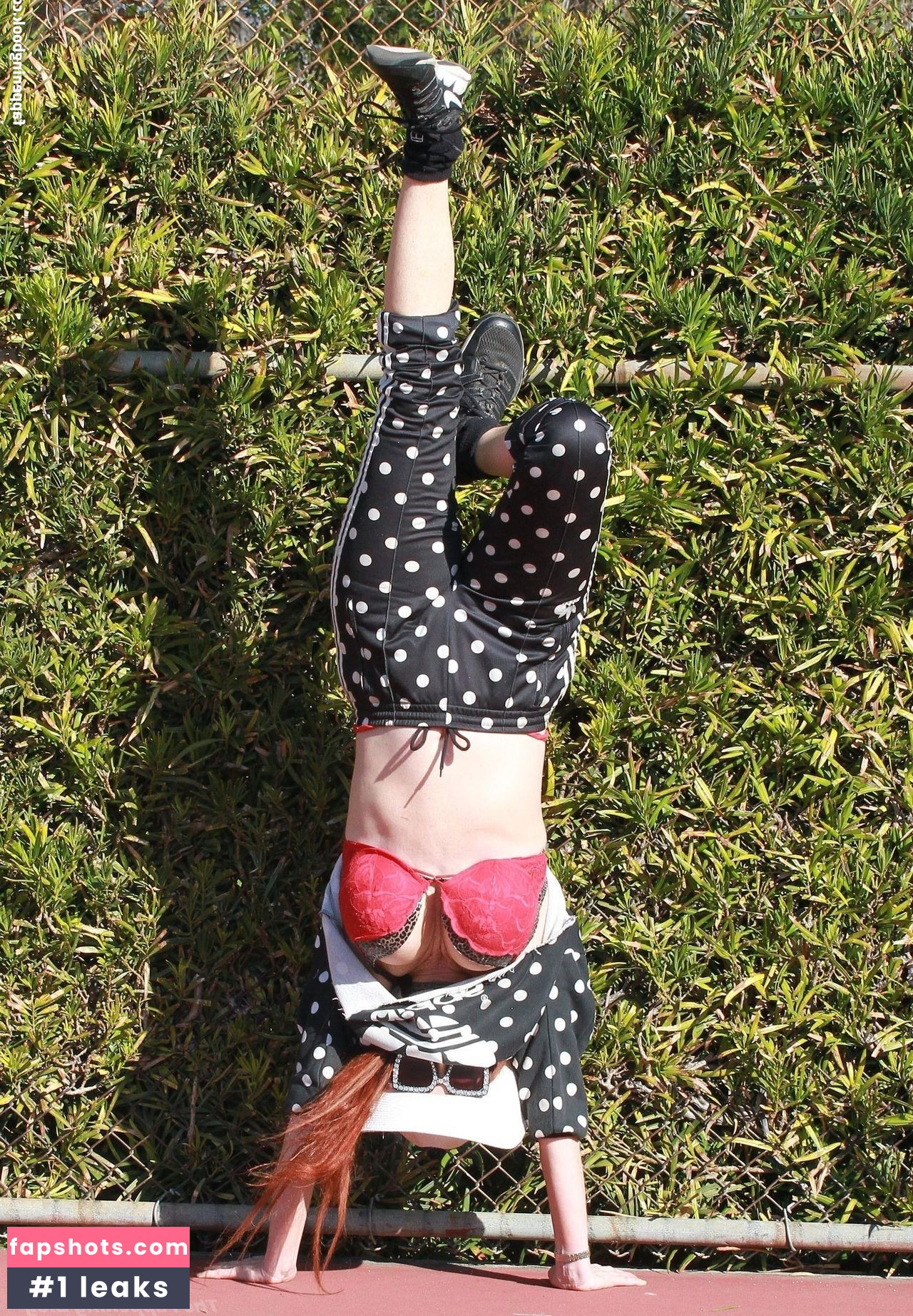 Phoebe Price gallery photo #1128