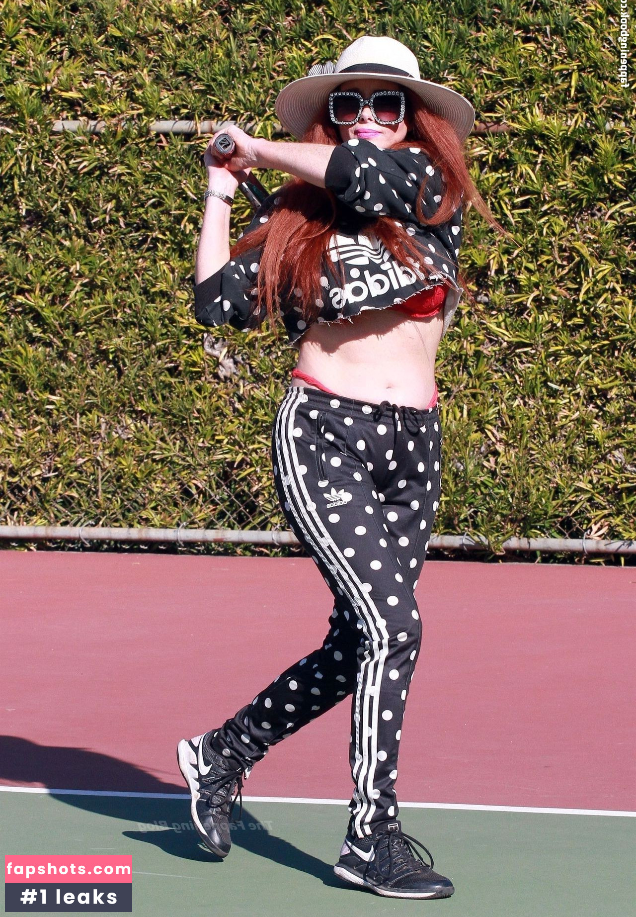 Phoebe Price gallery photo #1129