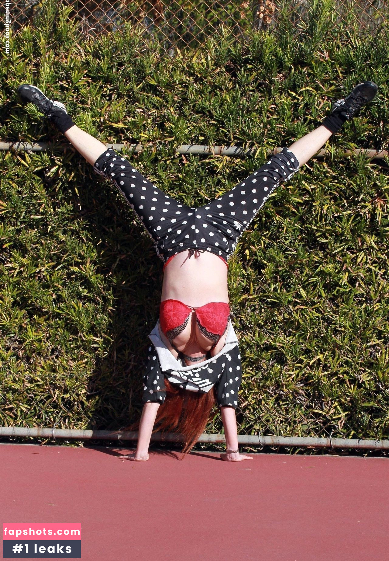 Phoebe Price gallery photo #1148