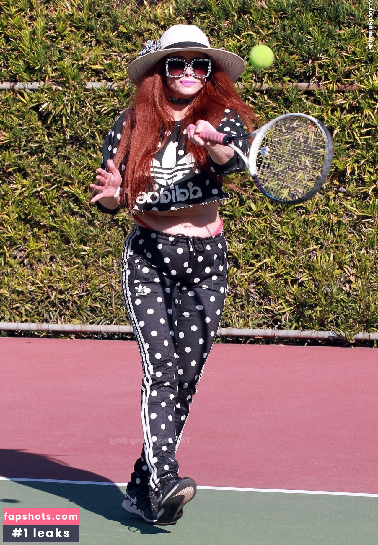 Phoebe Price gallery photo #1150