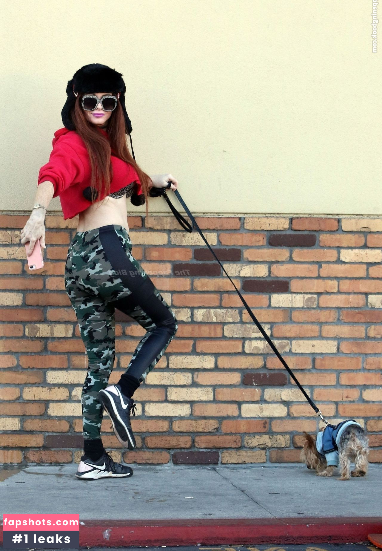 Phoebe Price gallery photo #1180