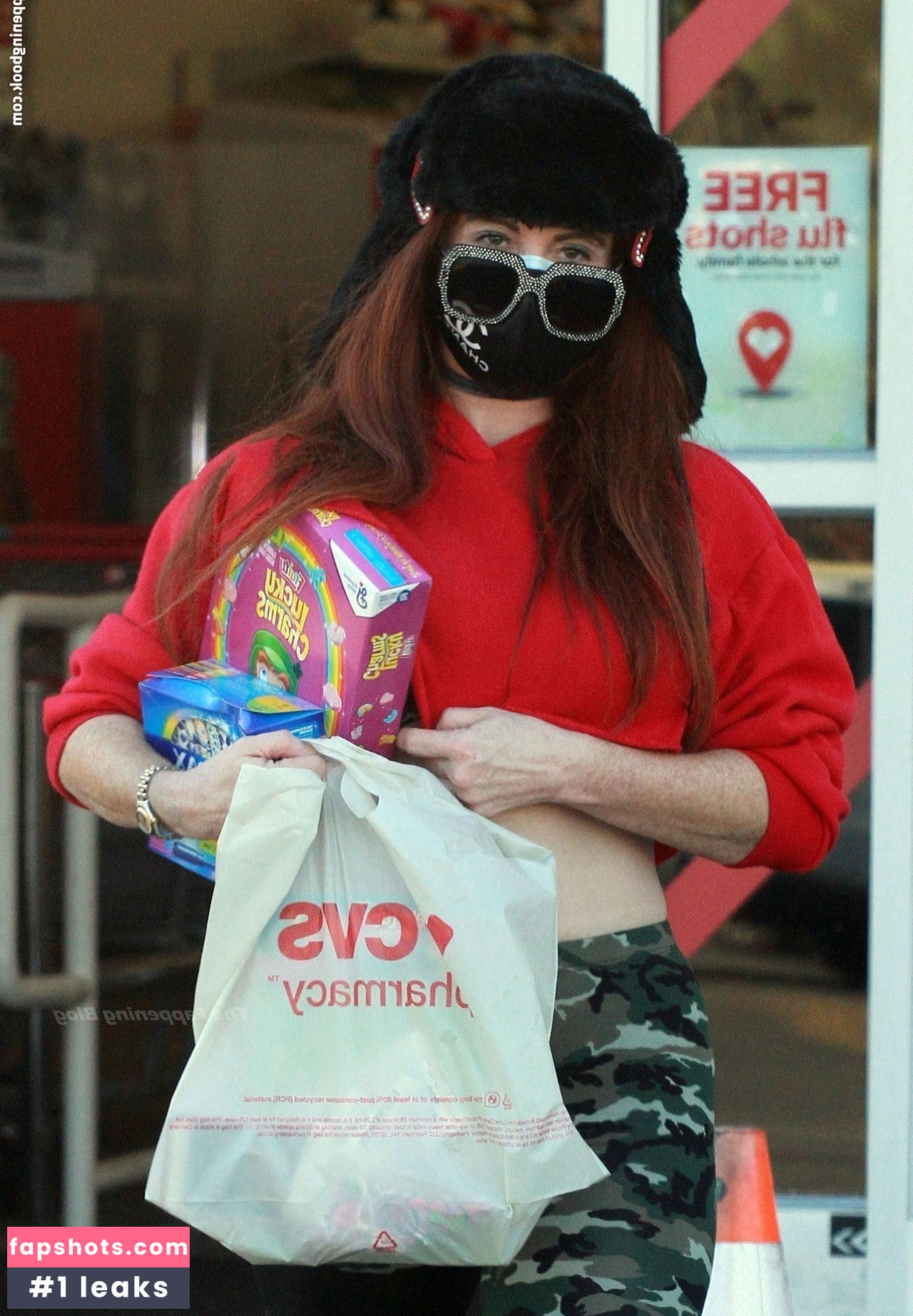 Phoebe Price gallery photo #1185