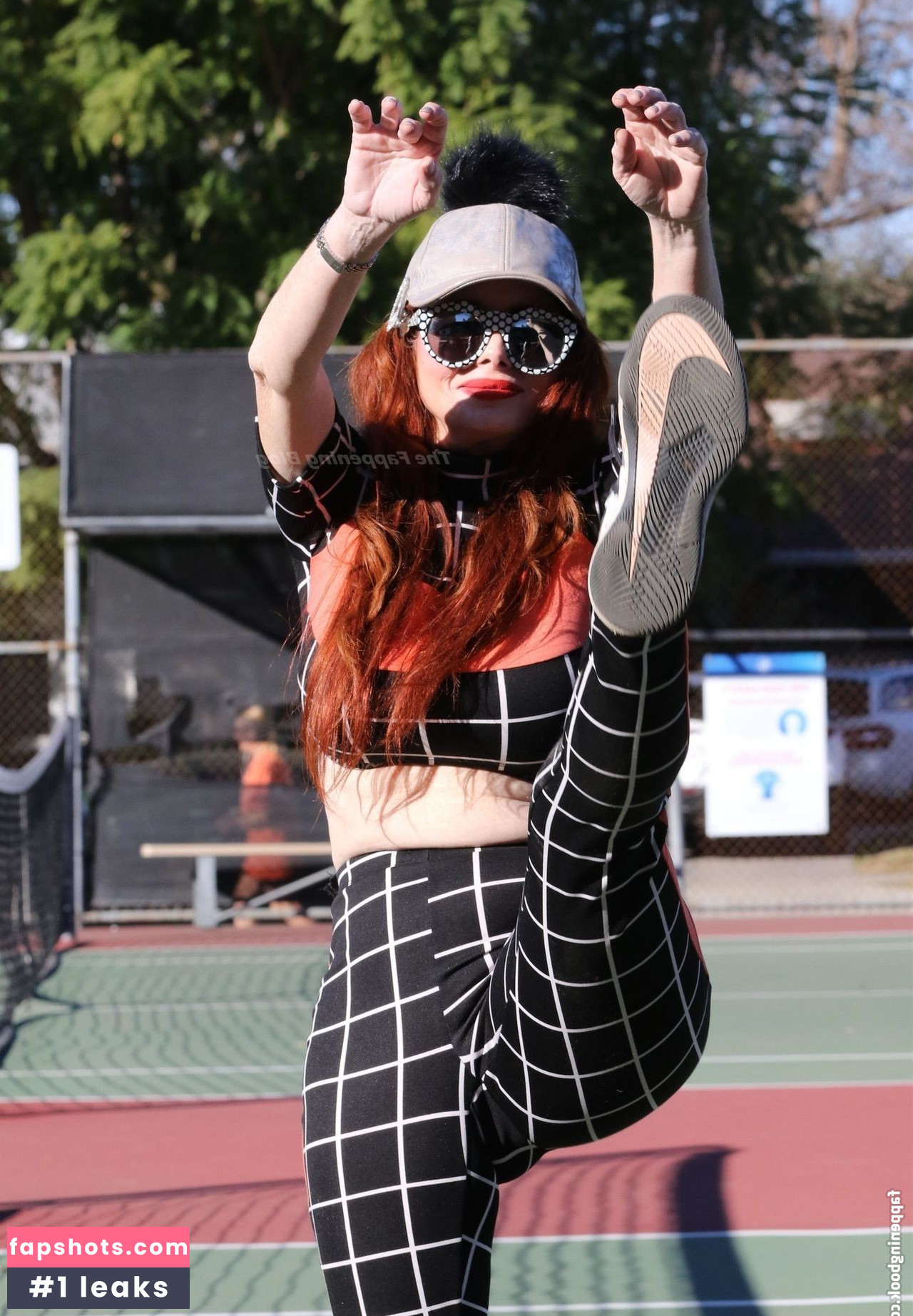 Phoebe Price gallery photo #1252