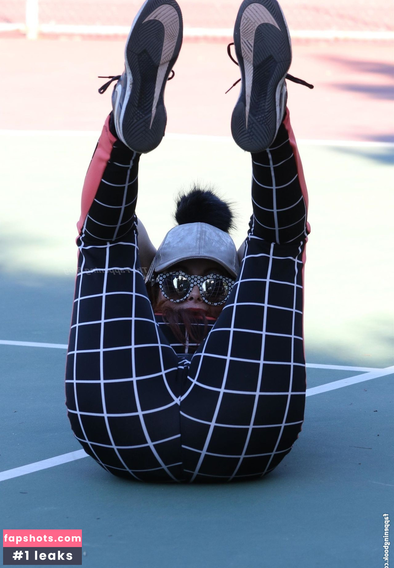 Phoebe Price gallery photo #1268