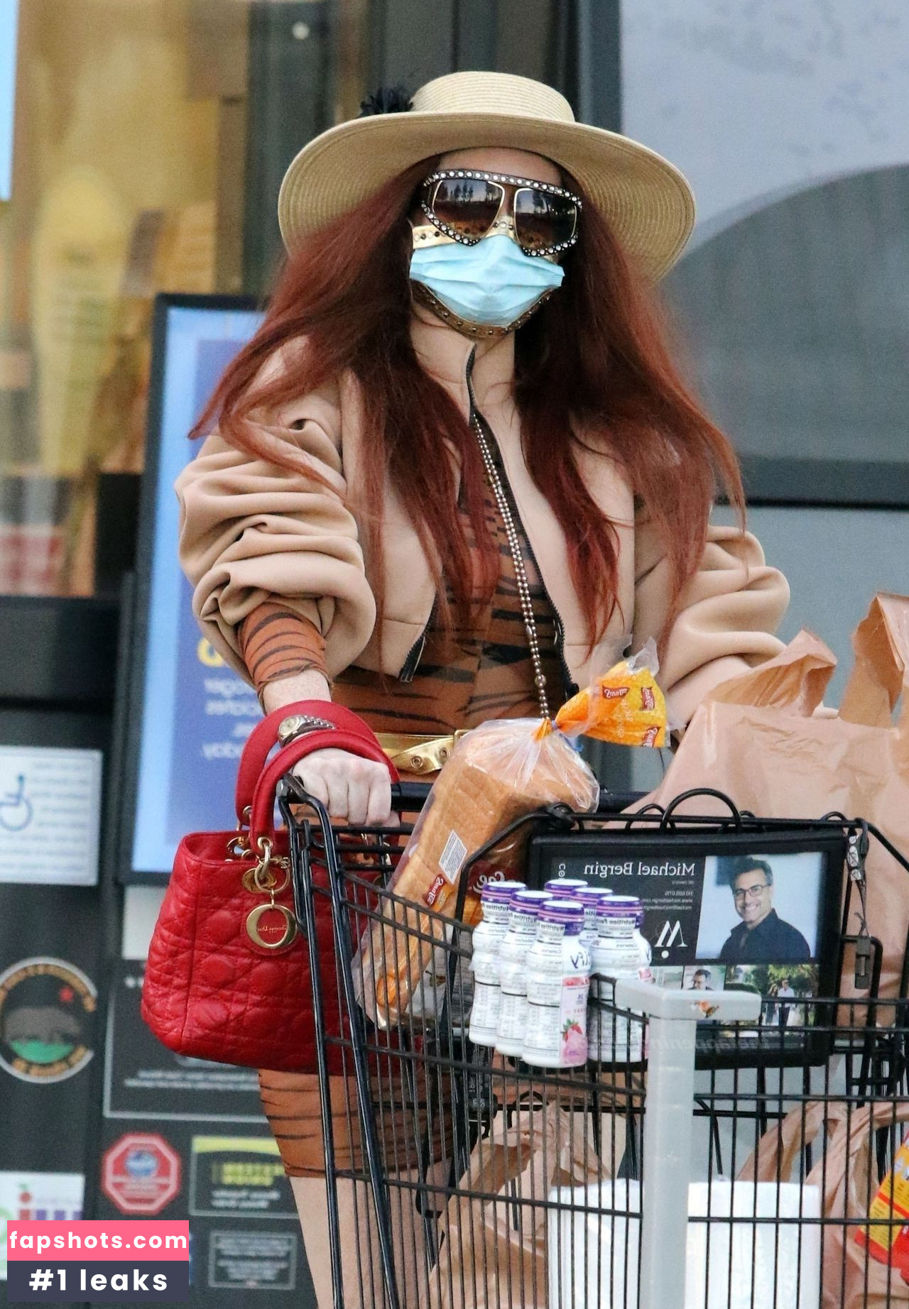 Phoebe Price gallery photo #1291