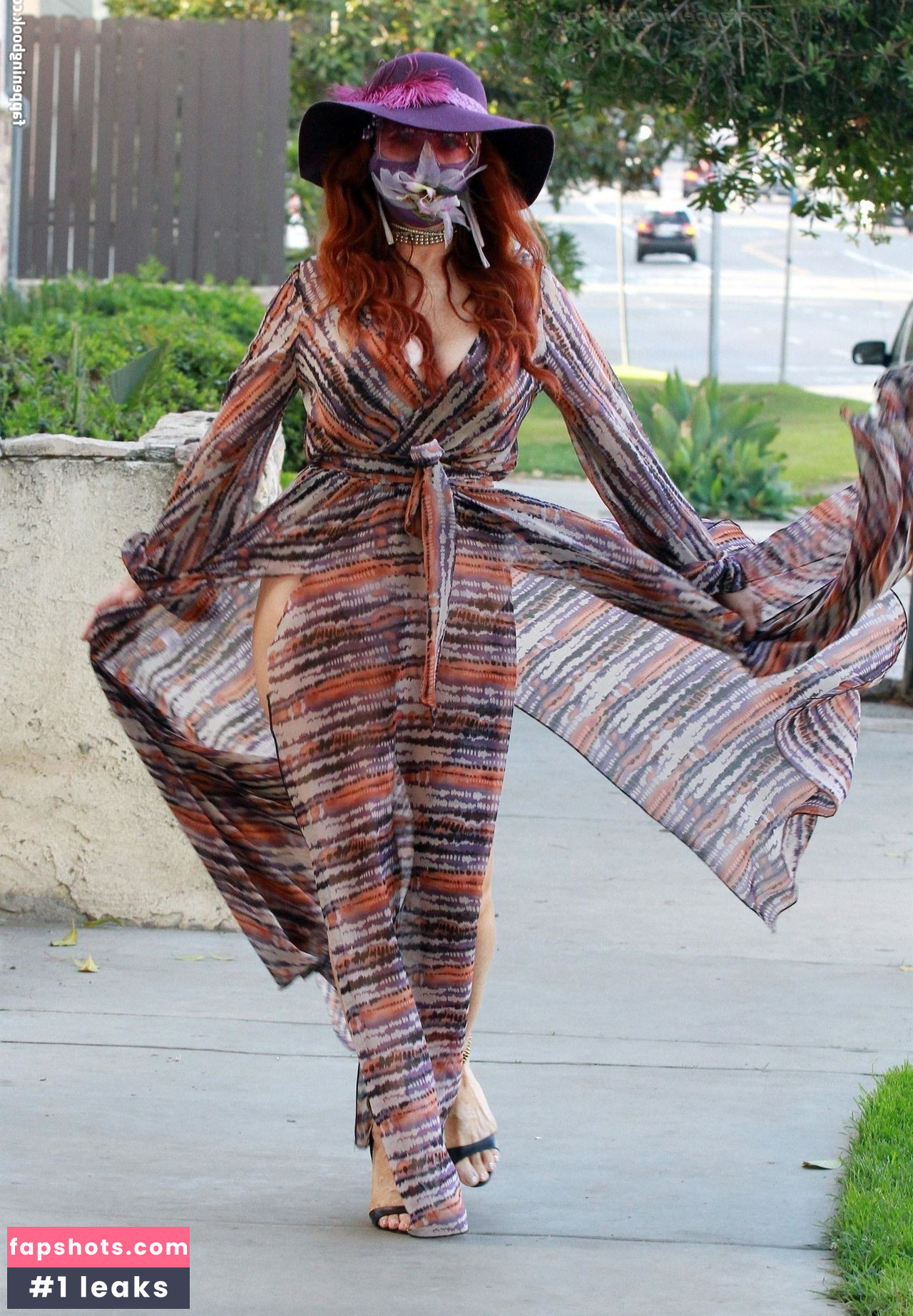 Phoebe Price gallery photo #1392