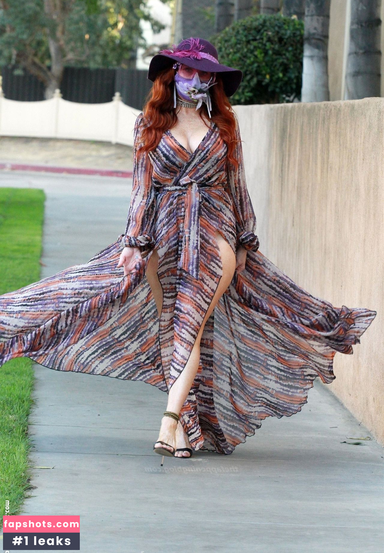 Phoebe Price gallery photo #1393