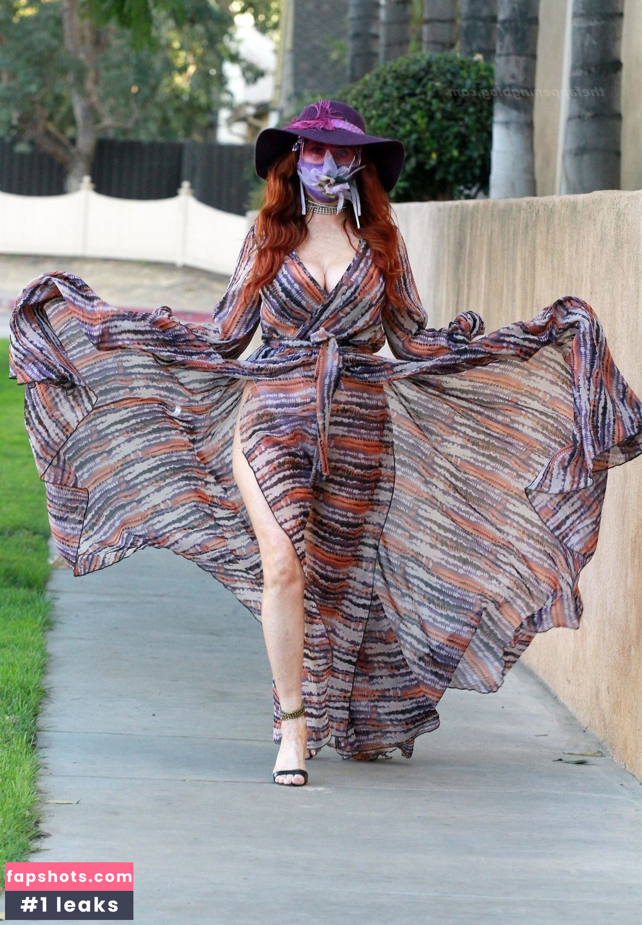 Phoebe Price gallery photo #1398