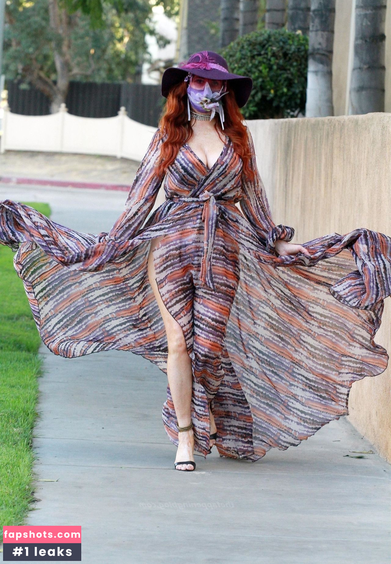 Phoebe Price gallery photo #1399