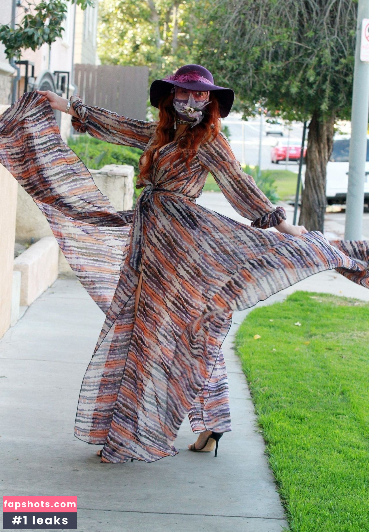 Phoebe Price gallery photo #1403