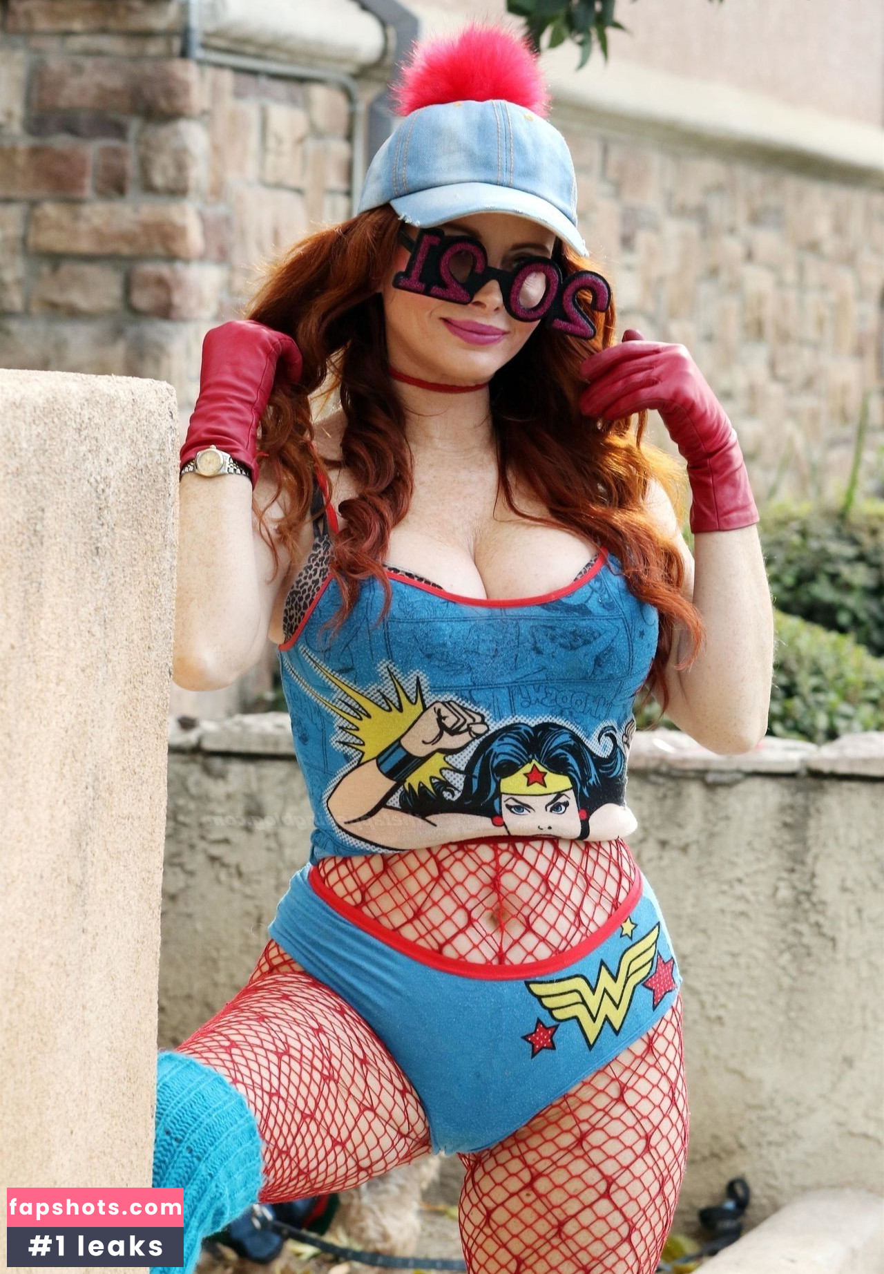 Phoebe Price gallery photo #1466