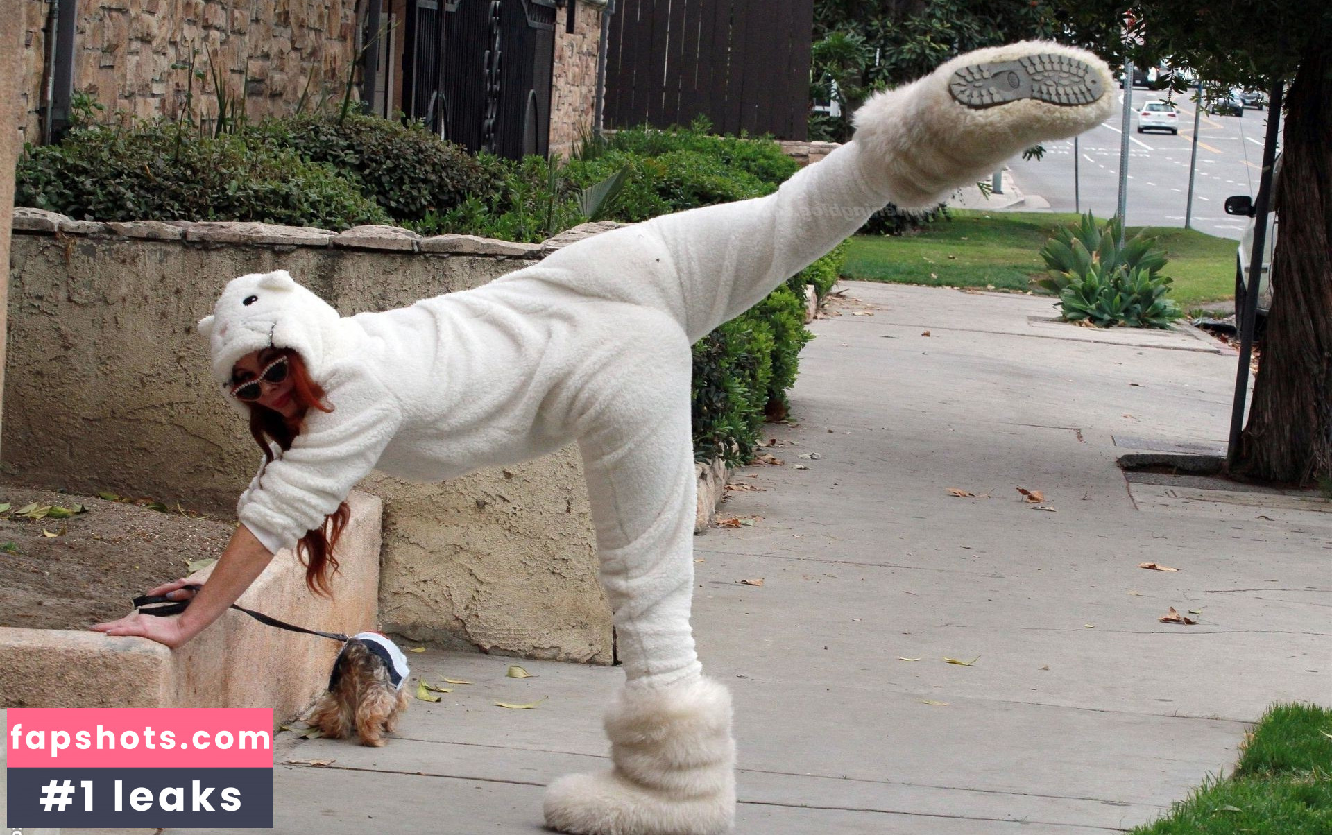 Phoebe Price gallery photo #1542